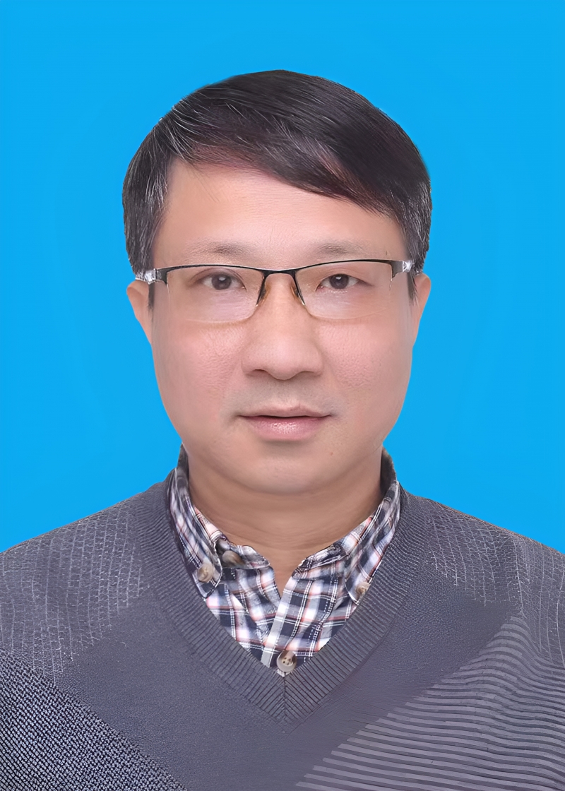 邹望春.jpg 邹望春.jpg